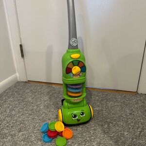 Leap Frog Pick Up & Count Kids Toy Vacuum Cleaner